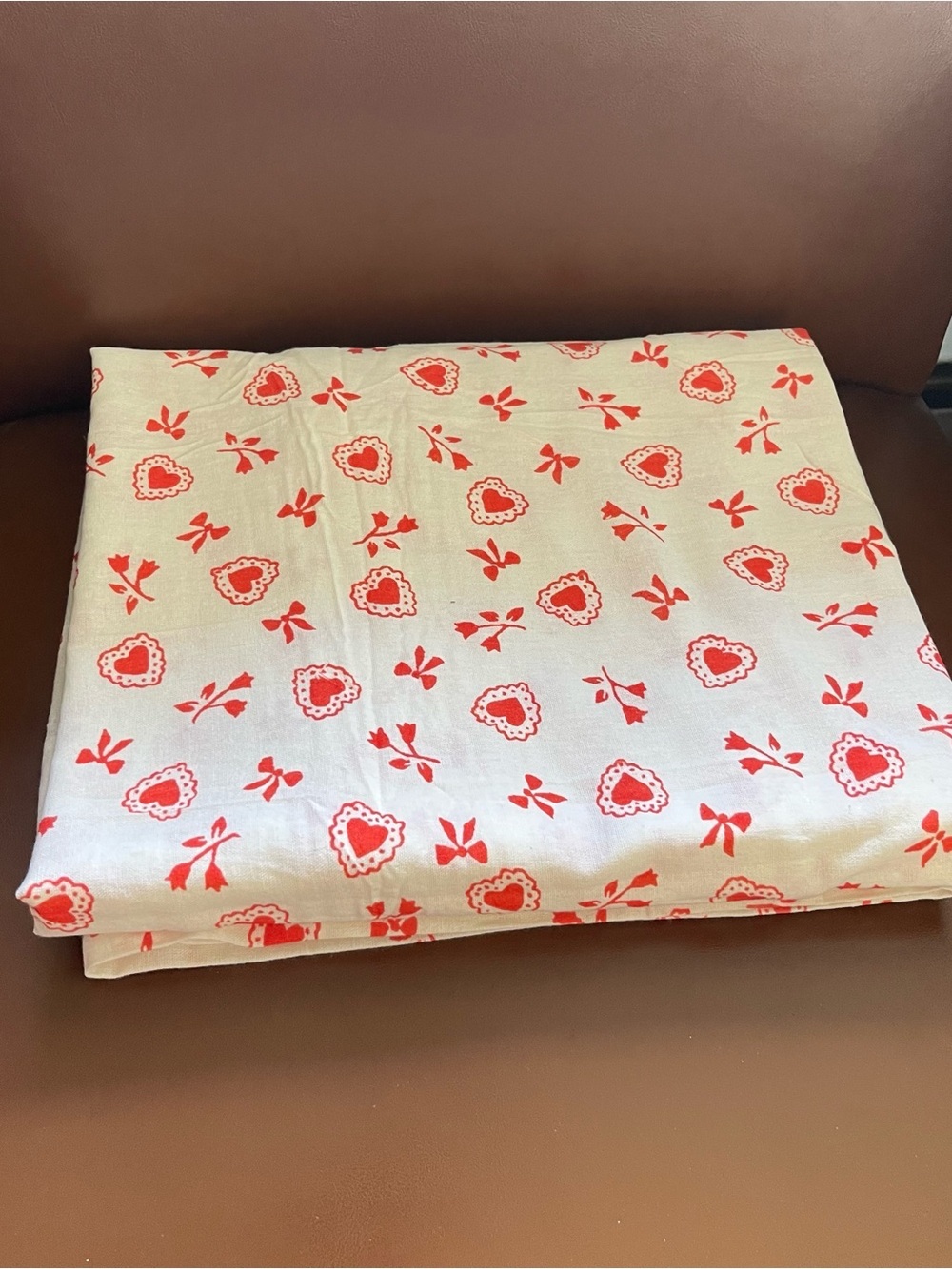 Romancecore Urban Outfitters Red and White Hearts Shower Curtain NWOT Cotton